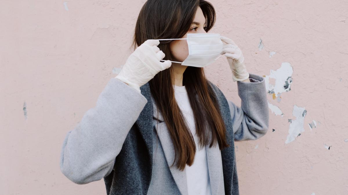 femeie-masca-coronavirus_62559800