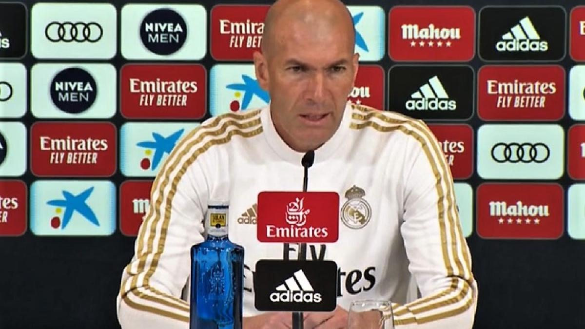 zinedine_zidane_conf_clasico_cpv_88338400
