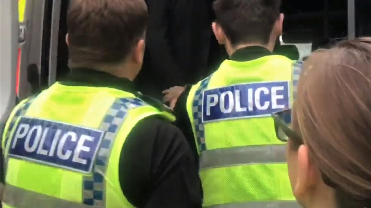 politia_britanica_ar_43303800