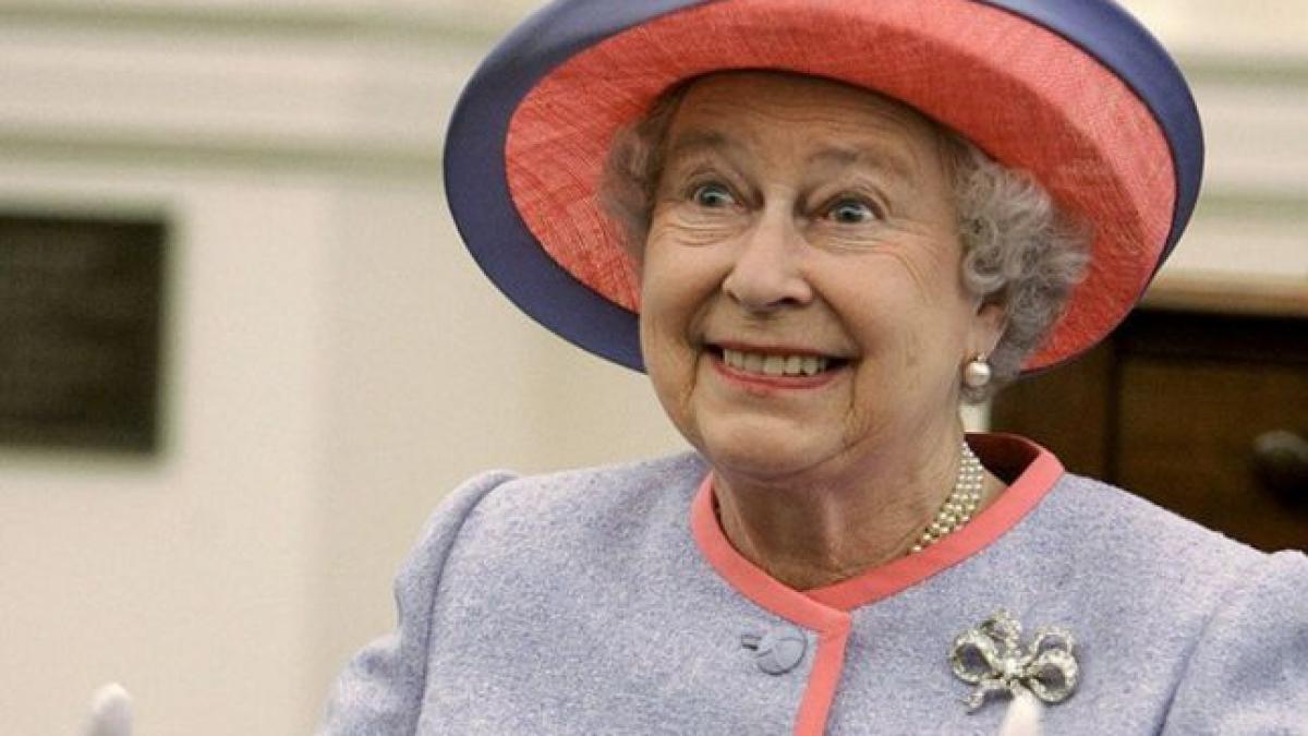 regina-elisabeta-a-ii-a_70393300