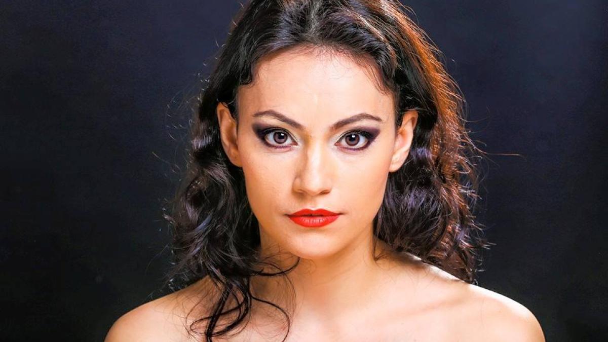 oana-kamara_06975400