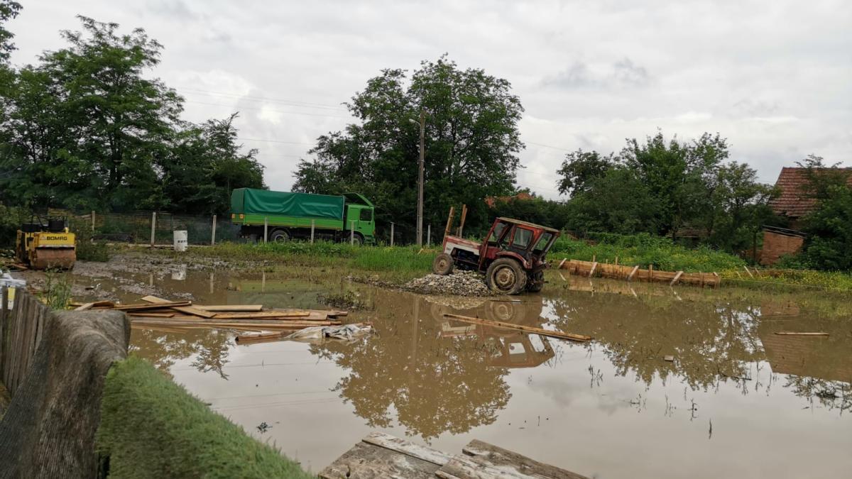 201a1897-3898-4120-a505-96c58fe12a47_42244800