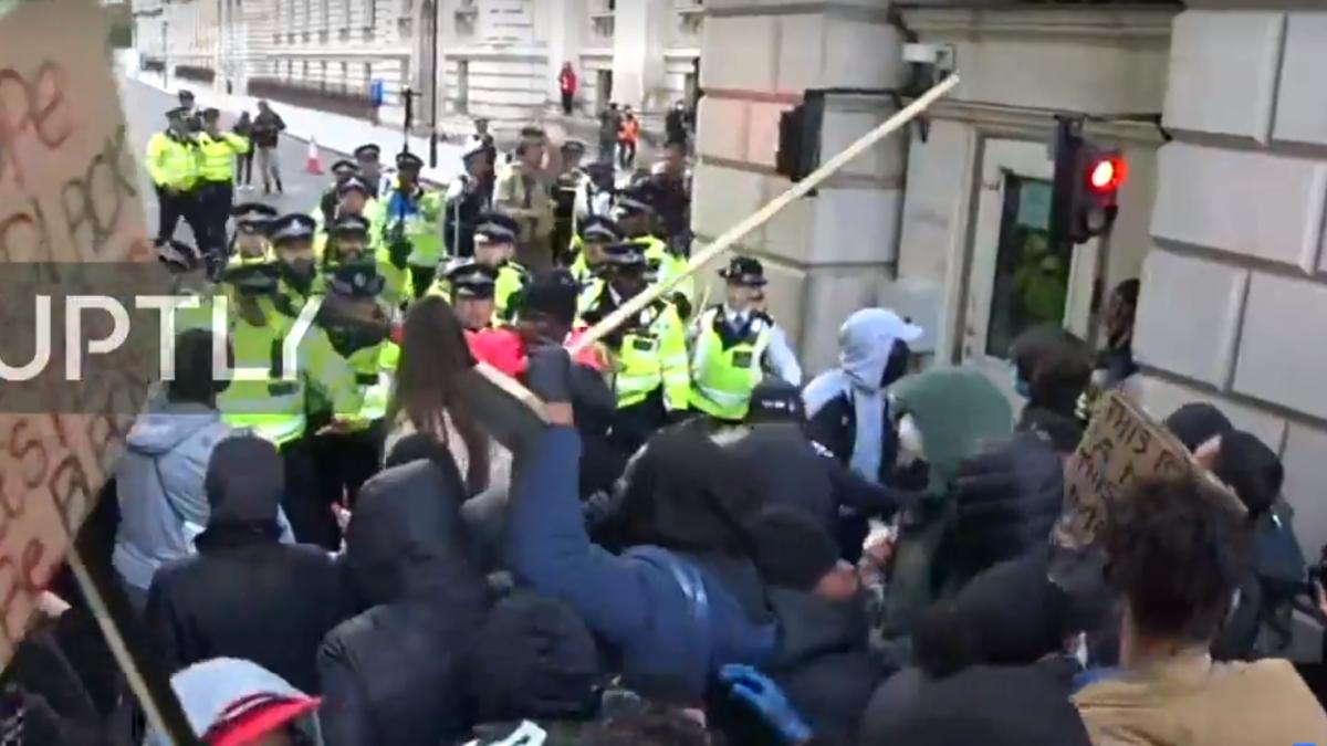 proteste-londra_46220100