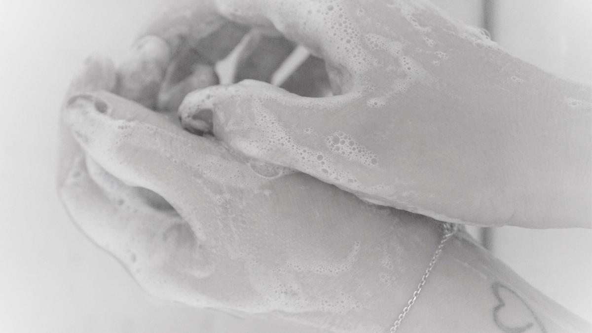 covid-19-4973073_1920_43588400