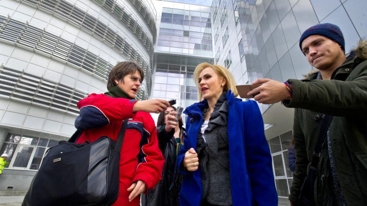 victor_gomoiu_firea_capitala_92270100