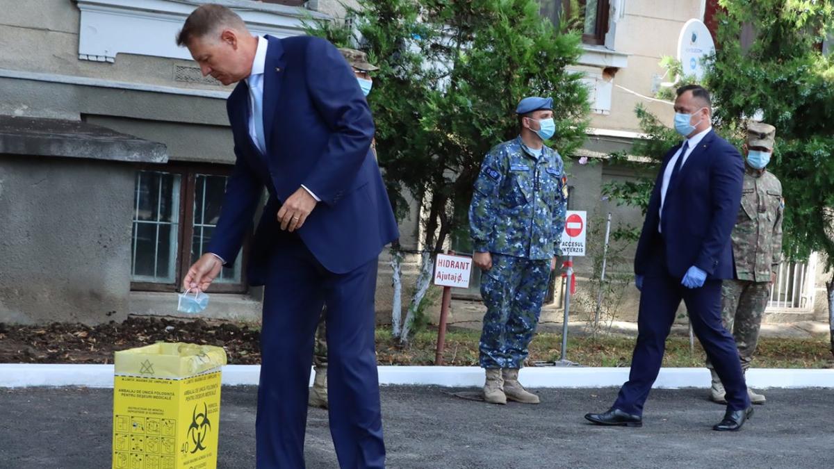 iohannis-masca_54086400