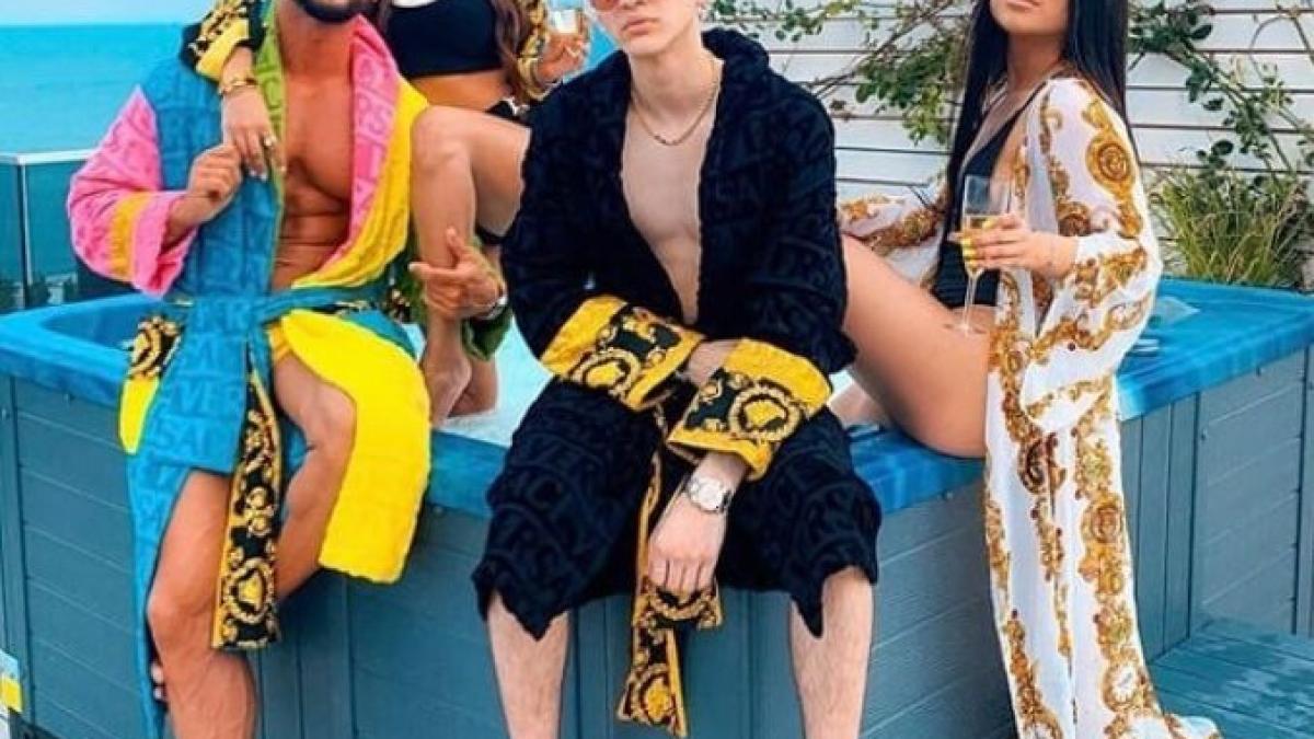 107449634_606297893646058_325222629637975467_n_24618200