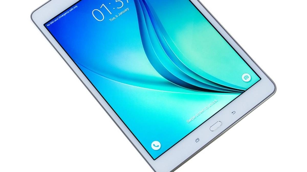 black-4766996_960_720_20722600