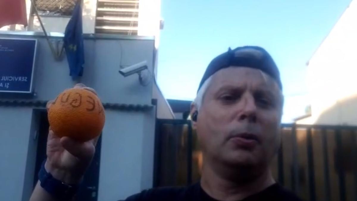 ceausescu-portocala_73843100