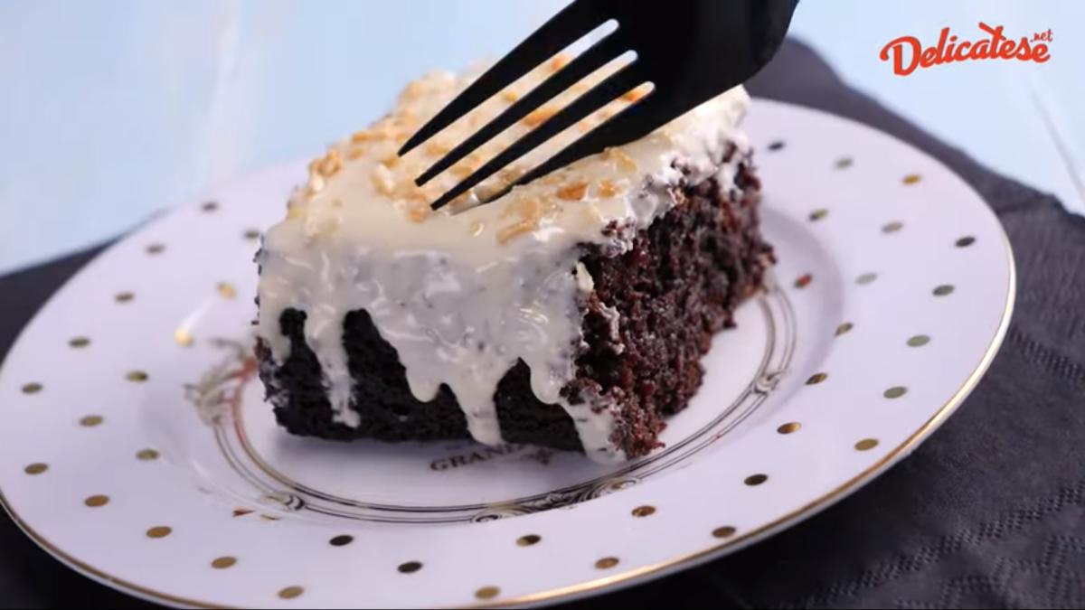 negresa-cu-dulceata-de-visine_03362300