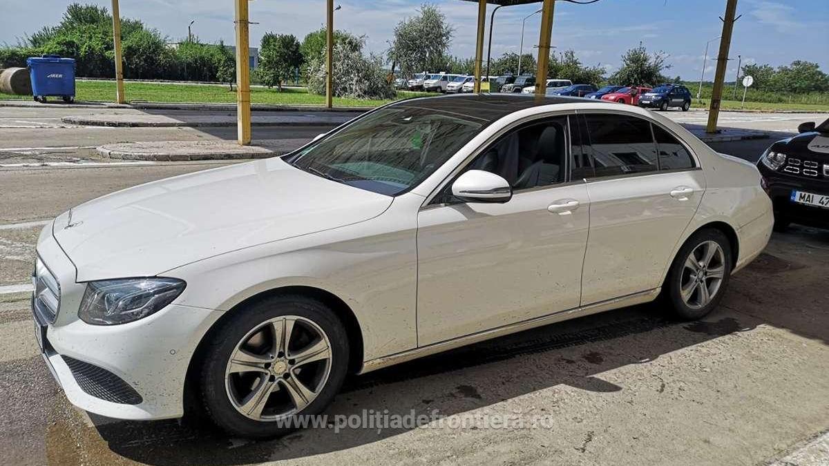 1596782813196-9312-s4_42123500