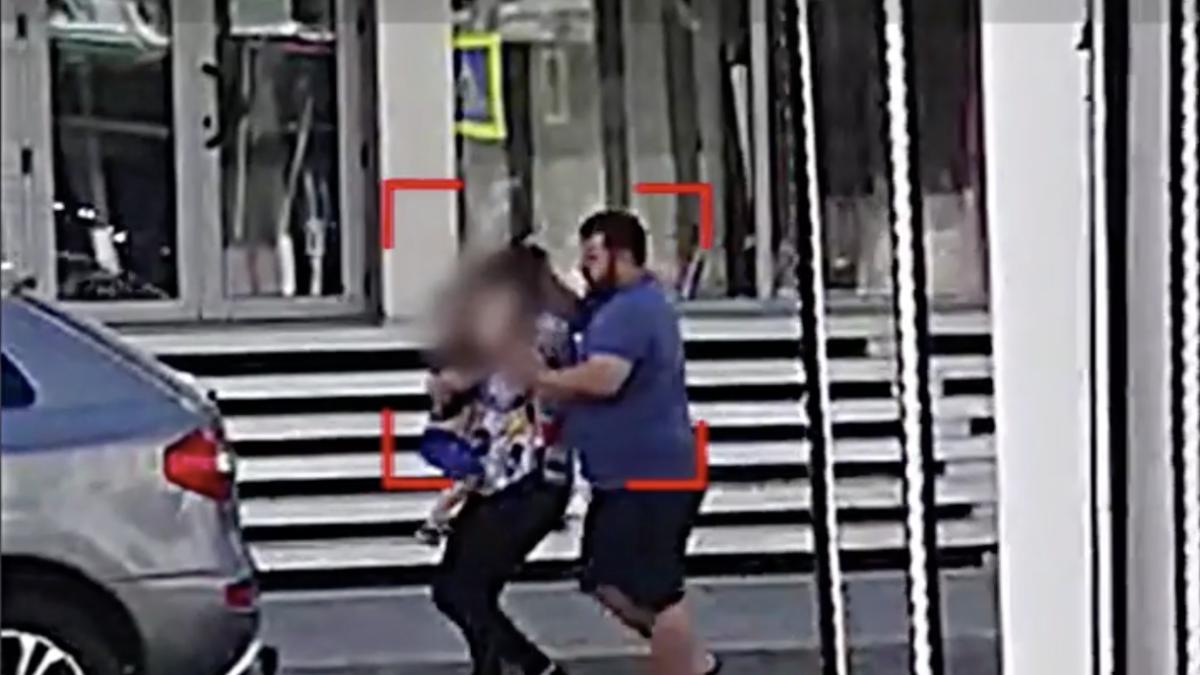 preot-bataus_98288900