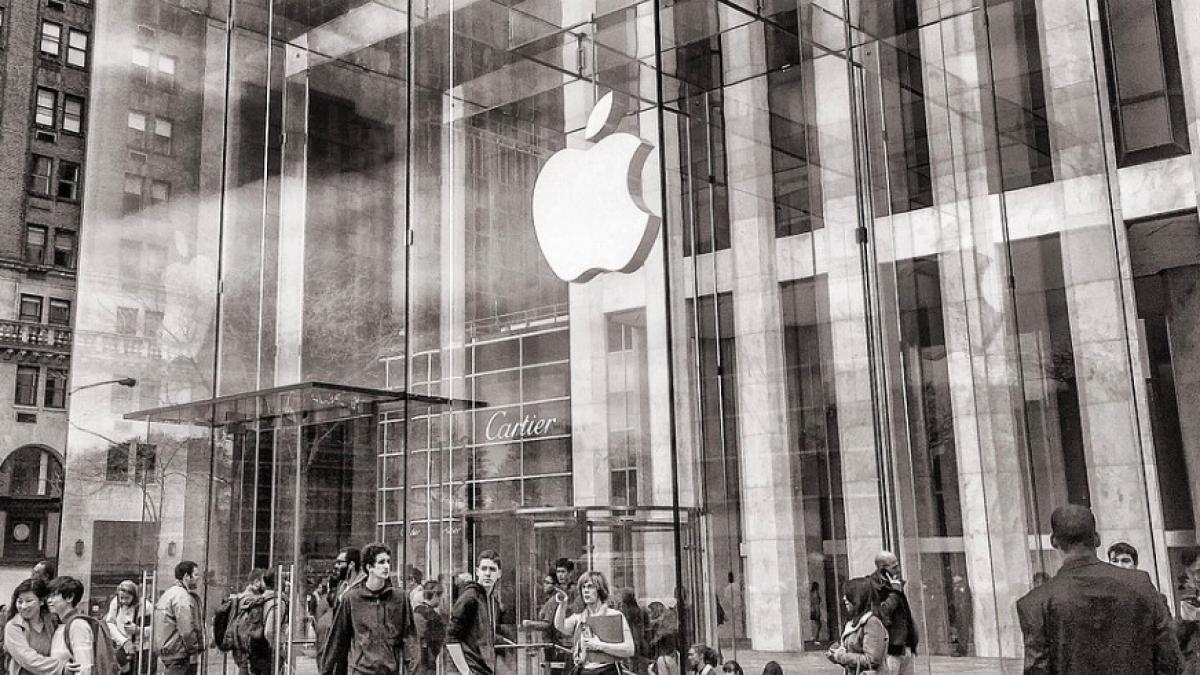 apple_store_12813500