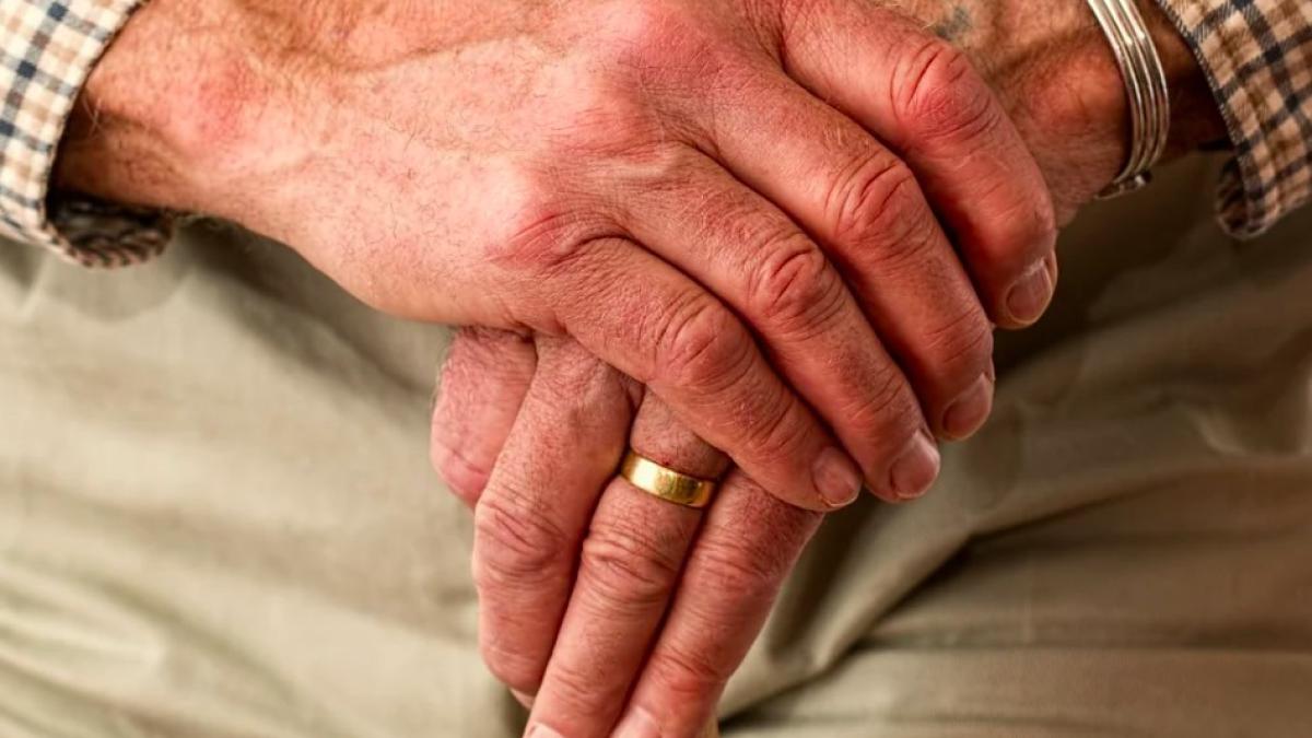 imbatranire_enzima_adn_49141200