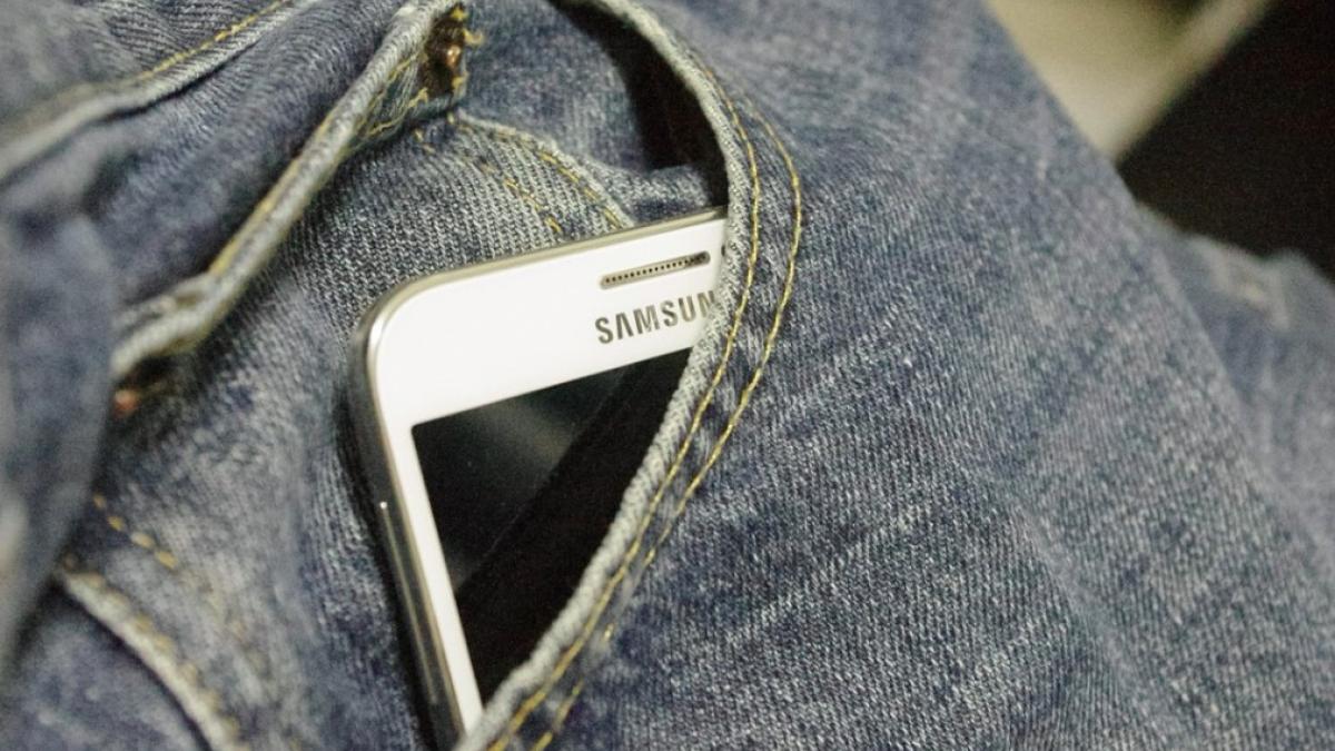 samsung_buzunar_29070000