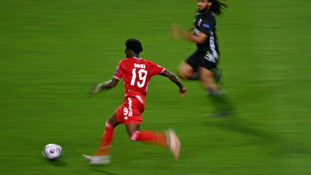 alphonso_davies_bayern_munchen_98302400