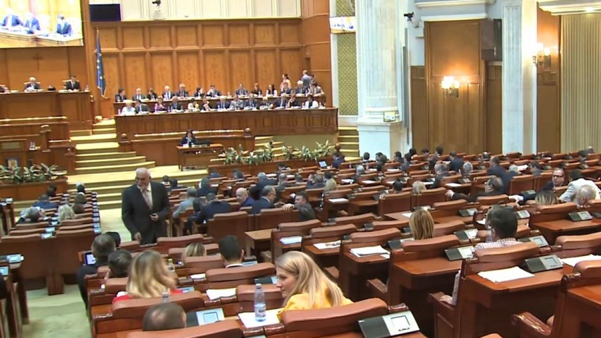 parlament_vot_plen_31431000