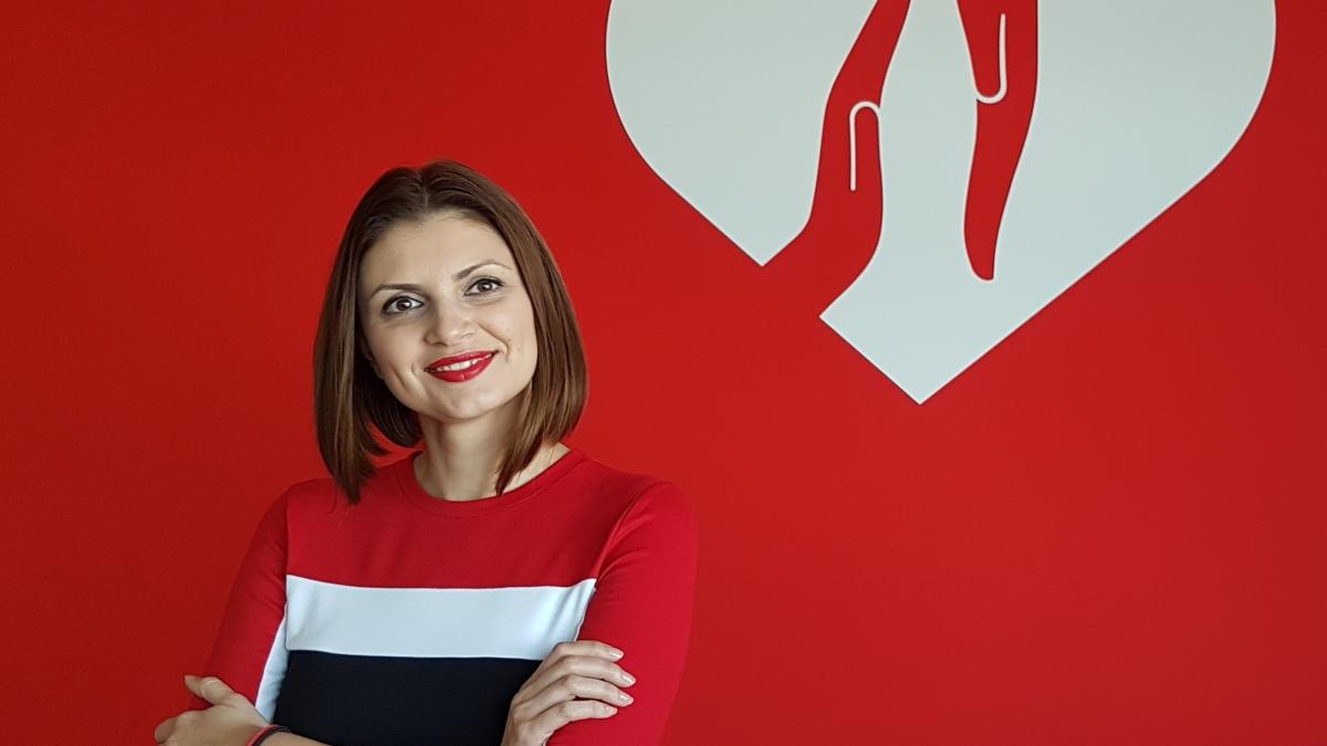 alice-nichita-cola_99896300