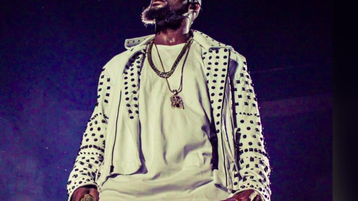 r_kelly_international_cantaret_06154800