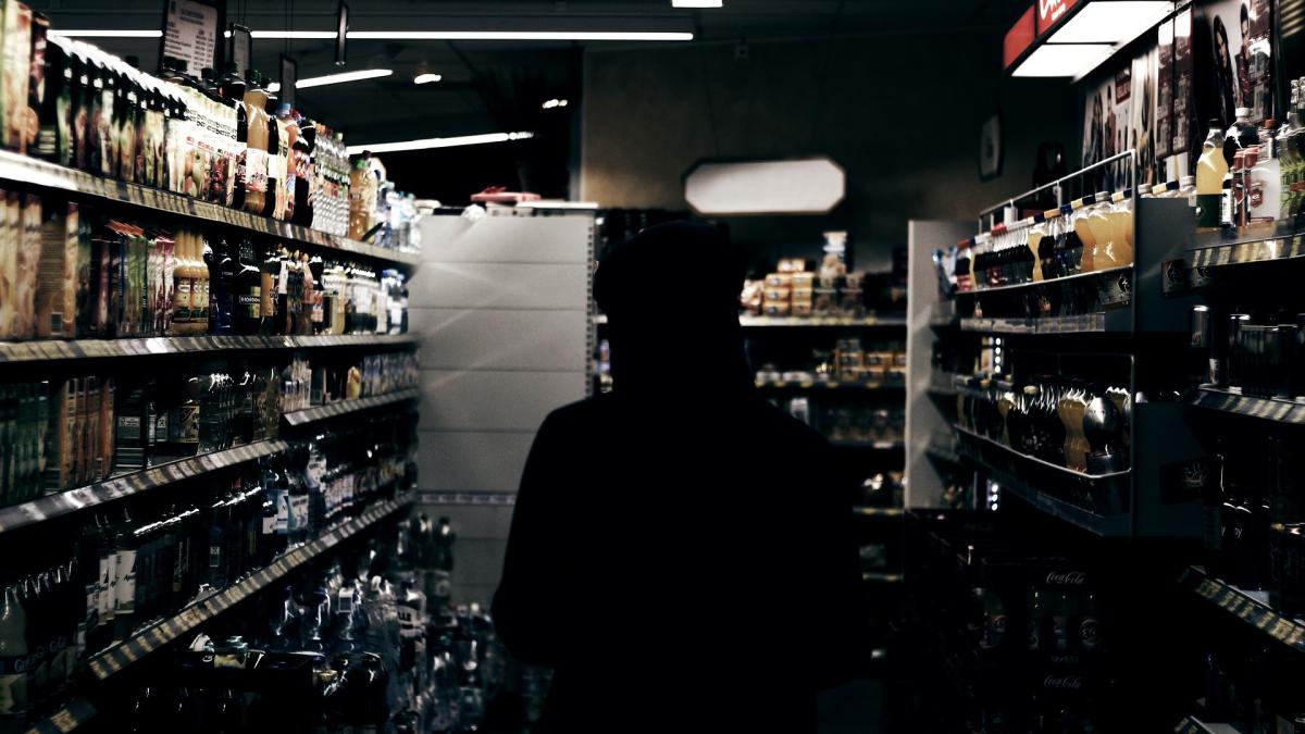 alcool-bauturi-magazin_08892100