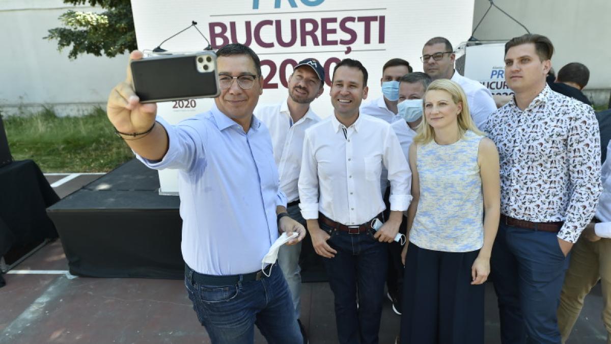 robert-negoita-poza-grup_48059300