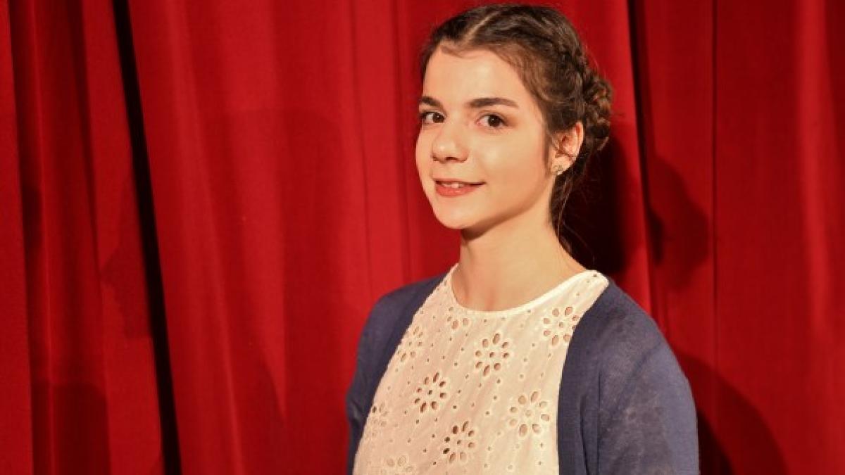 4023_cristina_juncu_2400x1600_26671700