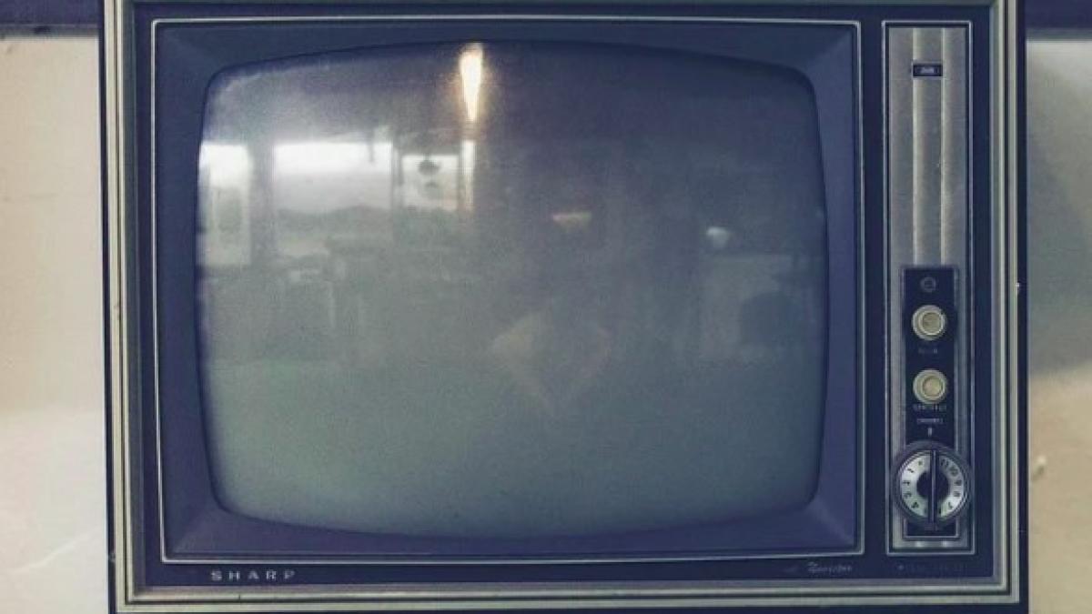 televizor_vechi_tv_08245600