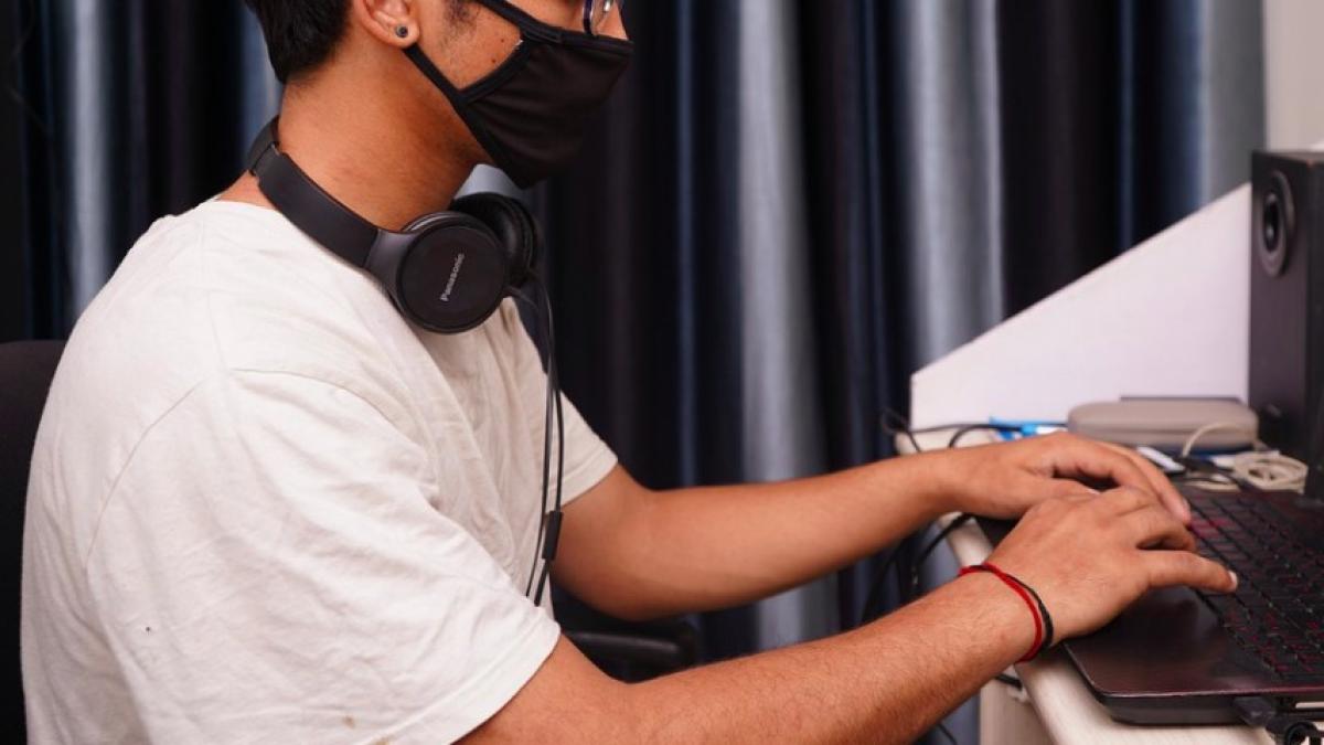 coronavirus_scoala_online_45475100