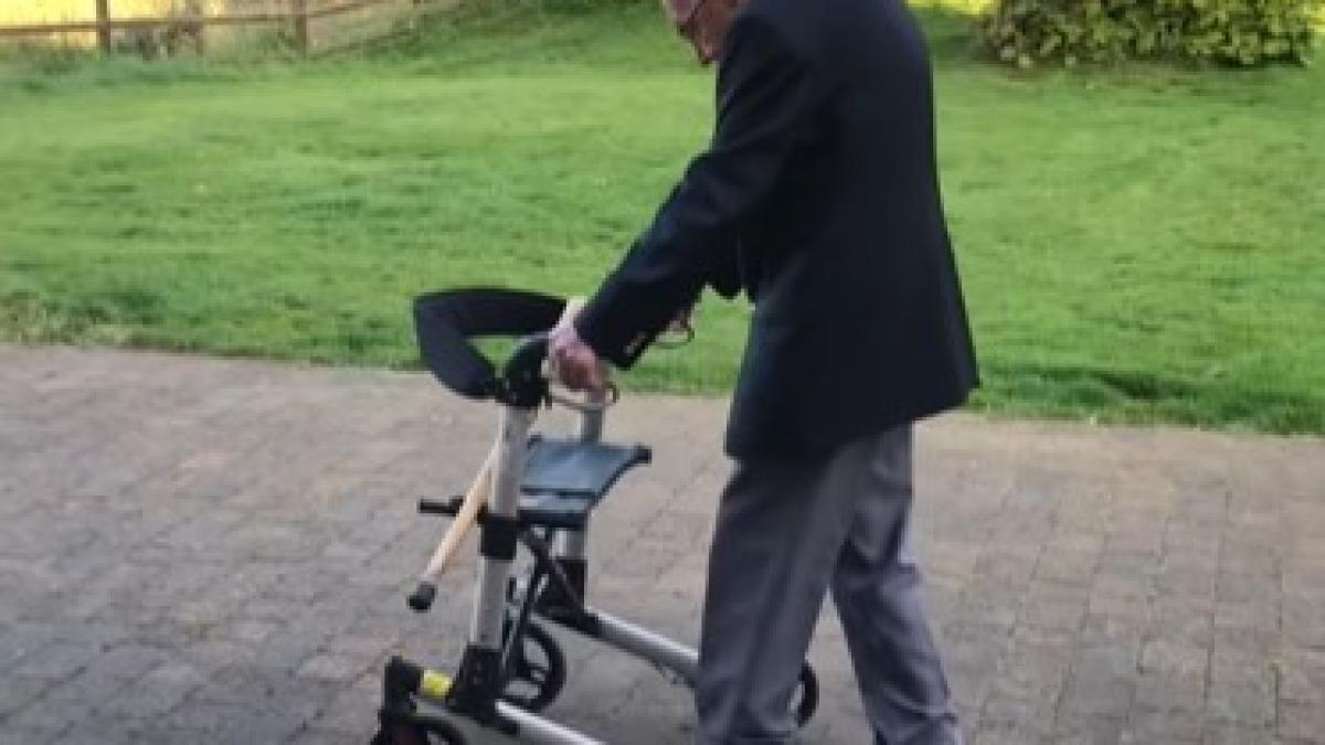 tom_moore_general_99_ani_35358000