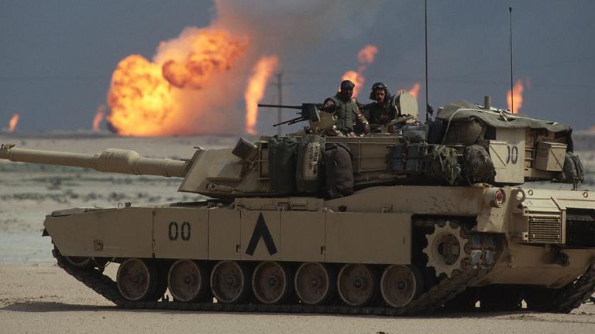 tank---burning-oil-wells-944304992-8f49526dad6d4af38642a6855b9d0e4a_40646300