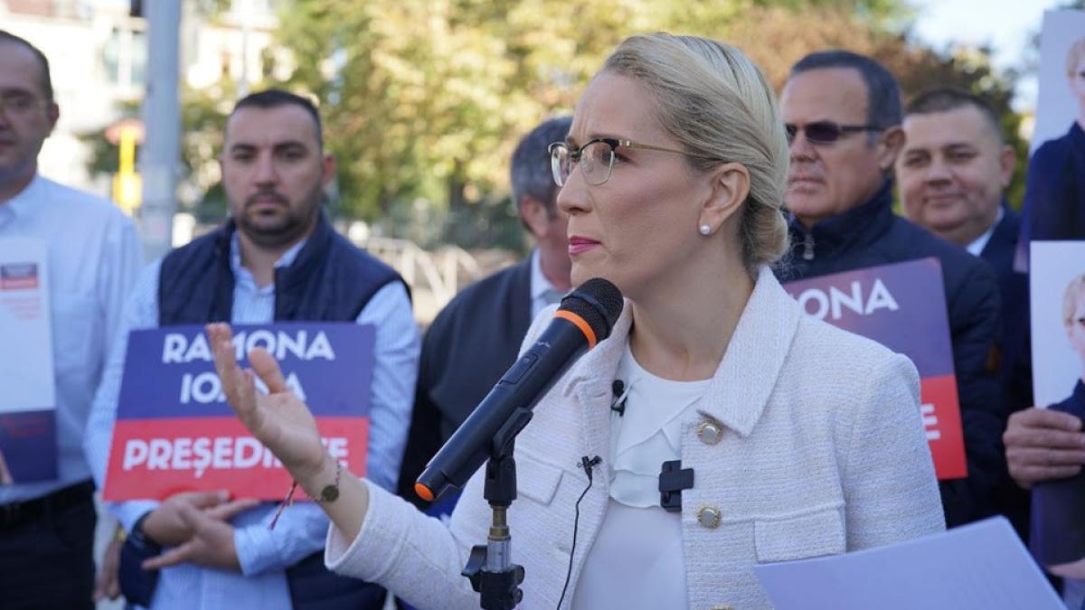 ramona_ioana_bruynseels_67672800