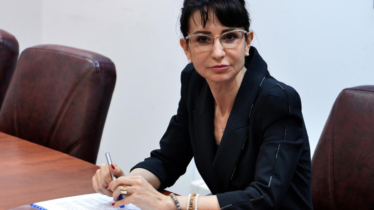 giorgiana_hosu_82598500