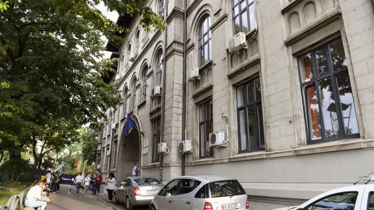 liceu_gheorghe_sincai_bucuresti_67731200