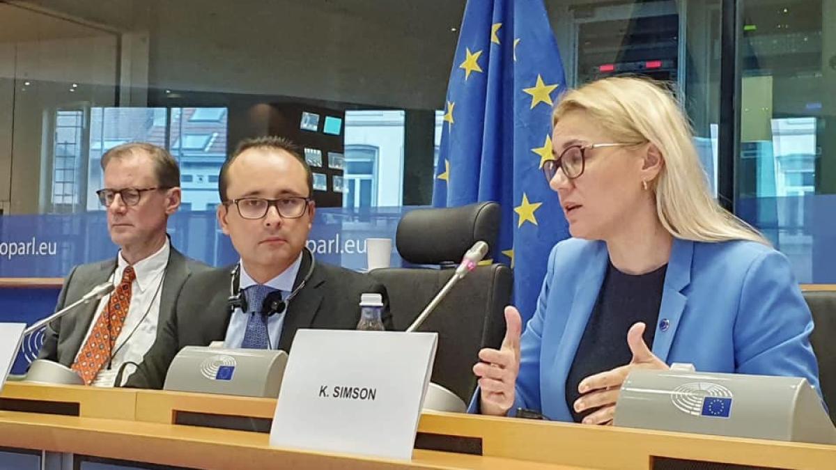 cristian_busoi_pe_fb_38517700