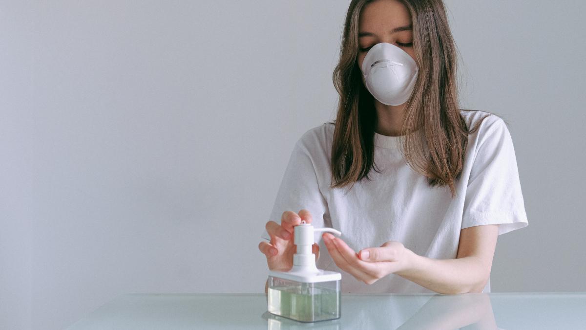 coronavirus-covid-19-dezinfectant_85953500