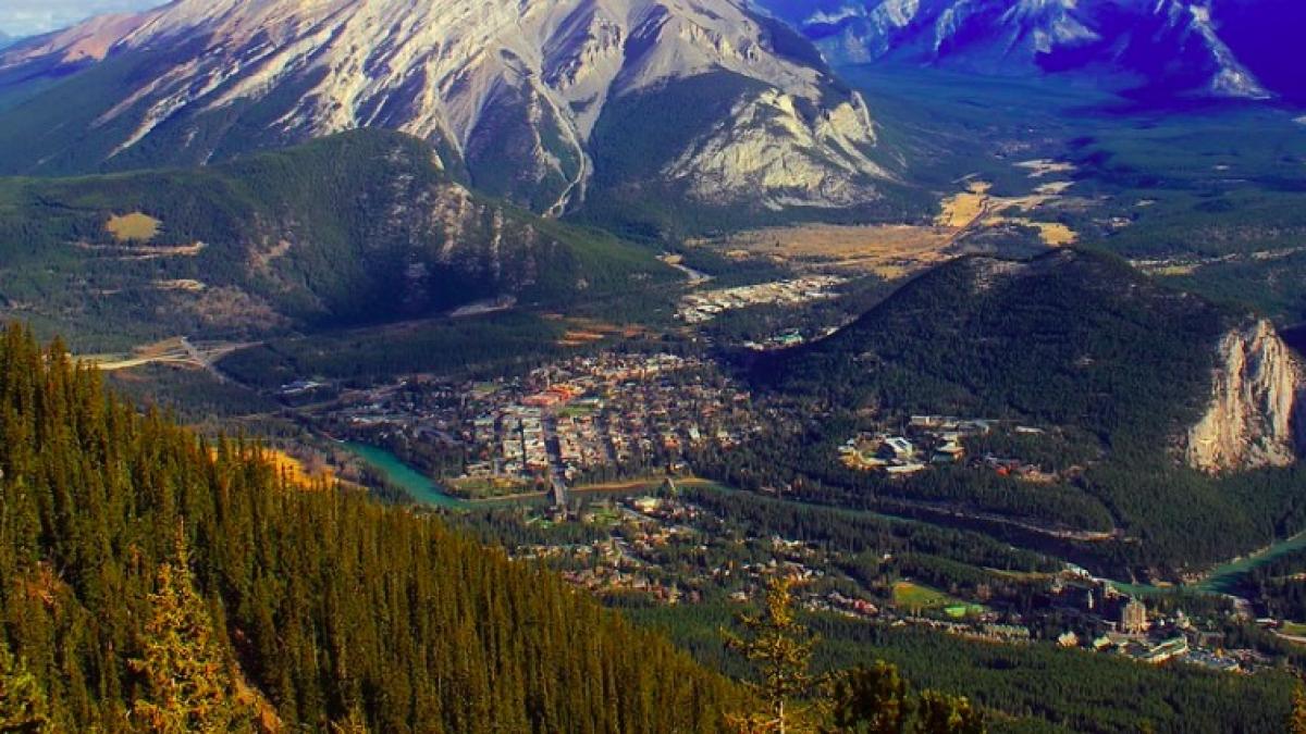 oras_ilustrativ_munte_pixabay_24254200