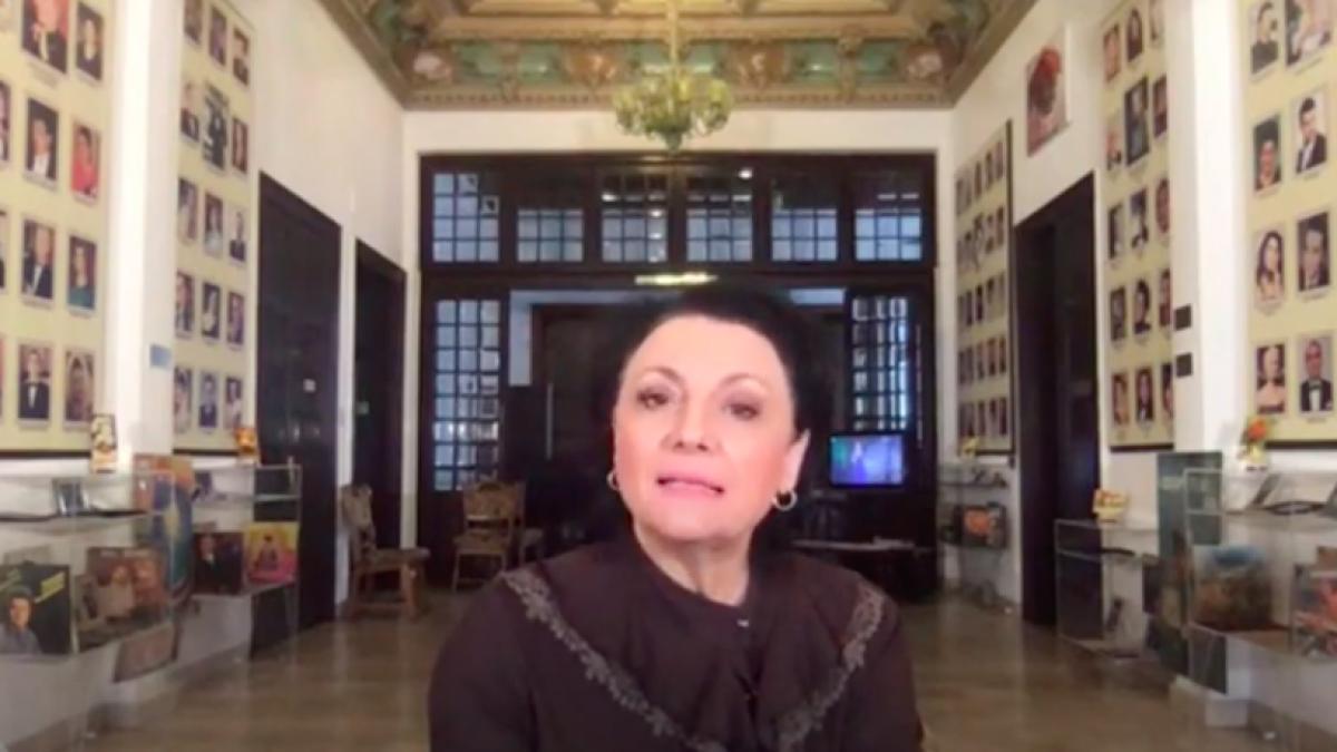 alina_mavrodin_12764800