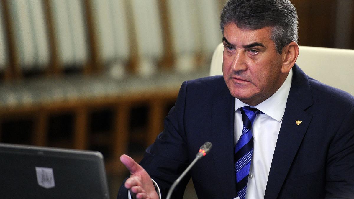 gabriel-oprea_55398800