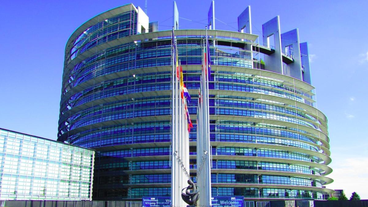 parlamentul_european_strasbourg_22465300