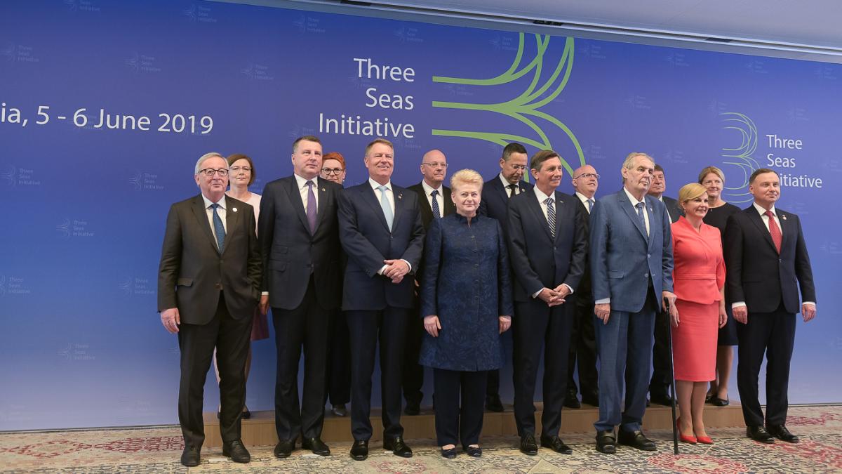 klaus-iohannis-initiativa-celor-trei-mari_22411700