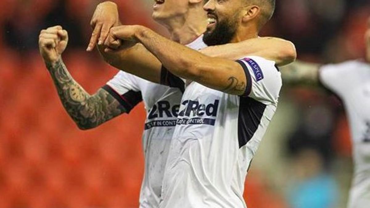 kemar_roofe_international_42801800