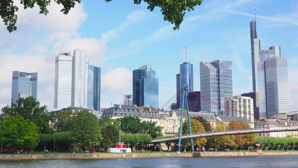 deutsche_bank_frankfurt_ilustrativ_21379400