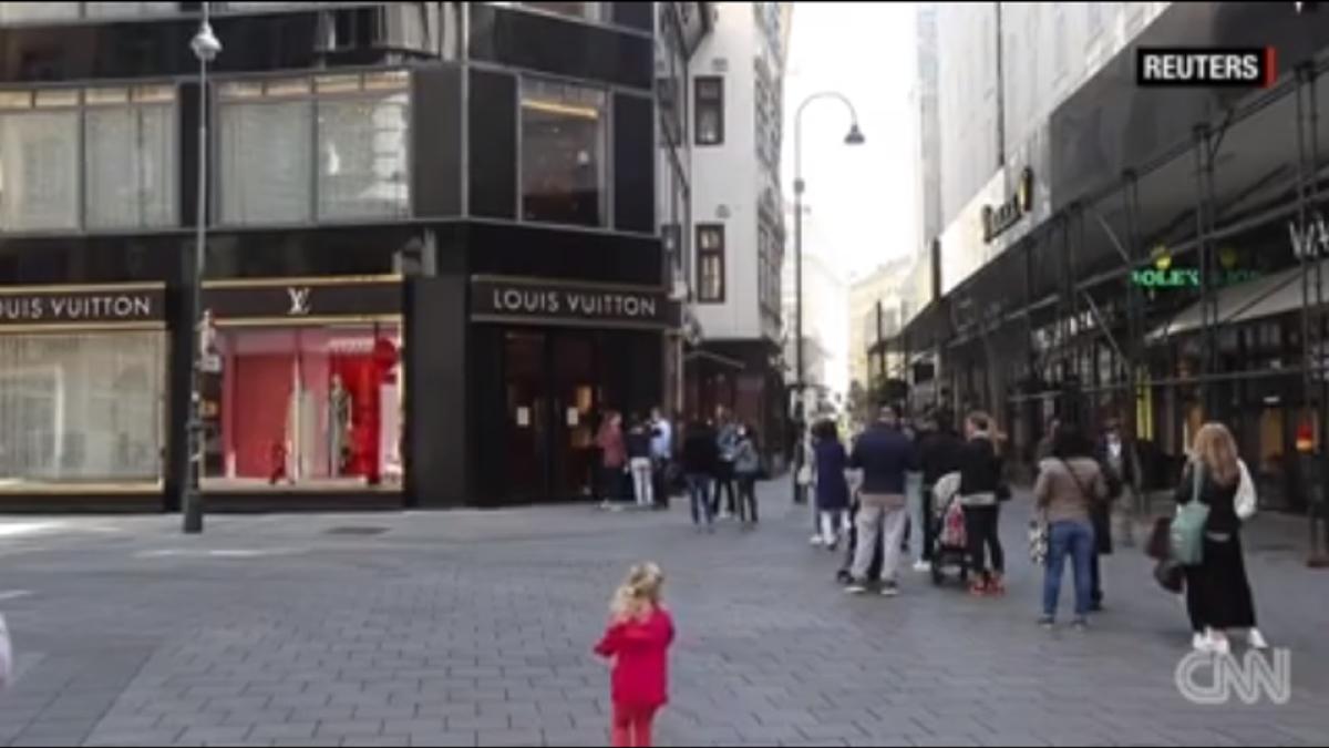 captura_video_cnn_viena_coada_28277500