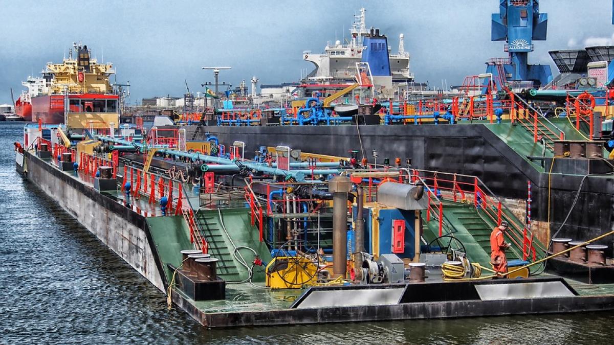 rotterdam_port_comert_56932200