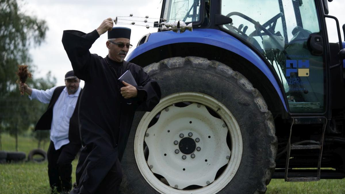 vasile-pantiru1---preotul-vasile---moldovenii---kanal-d_90134200