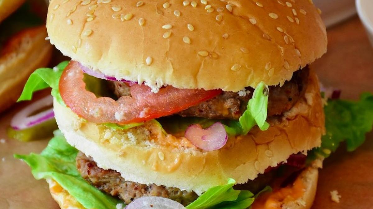 burger_ilustrativ_sendvis_pxb_47911500