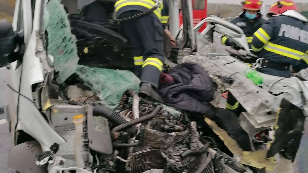 e3b3672e-1704-42d7-84d7-be0d1d40ae7c_51946400