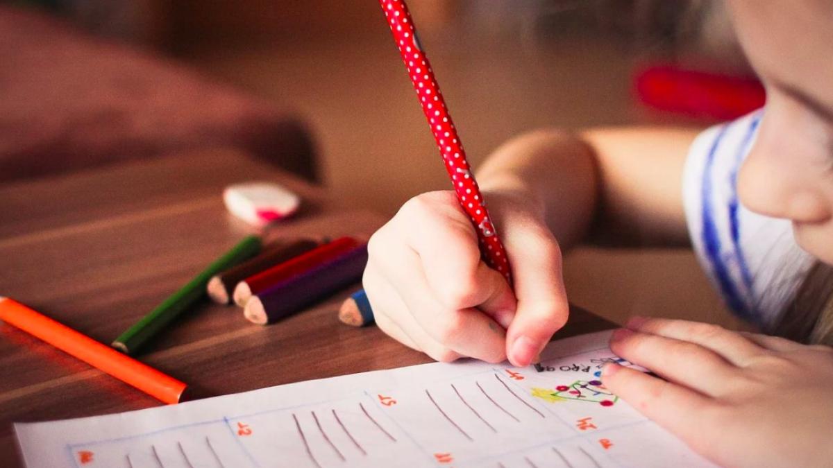 copil_desen_ilustrativ_pxb_80315300