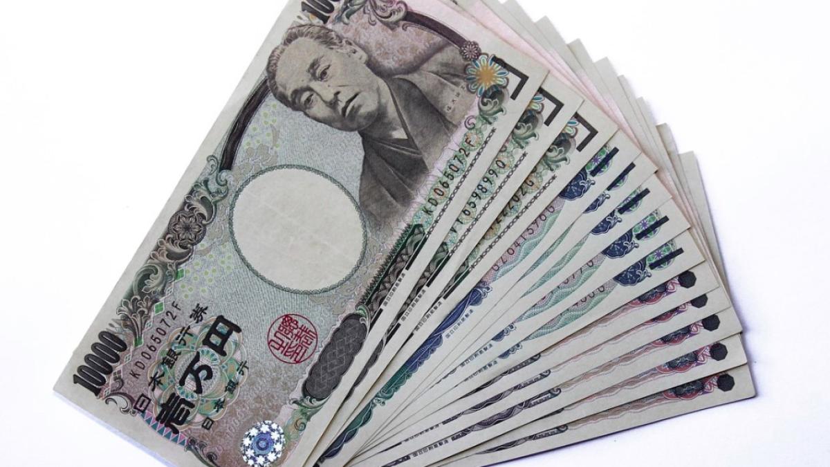 yen_japonia_bani_ilustrativ_pxb_96371000