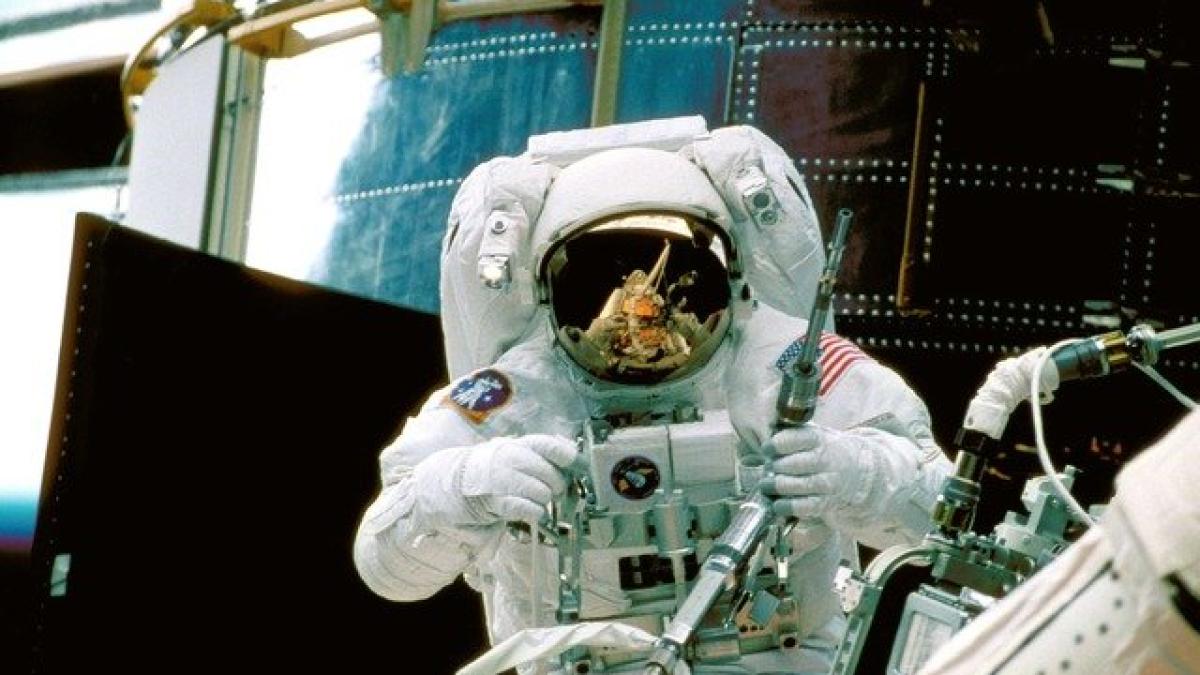 astronaut-989_640_20080700